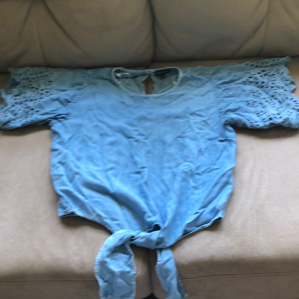 Shirt - Picture 2 of 4